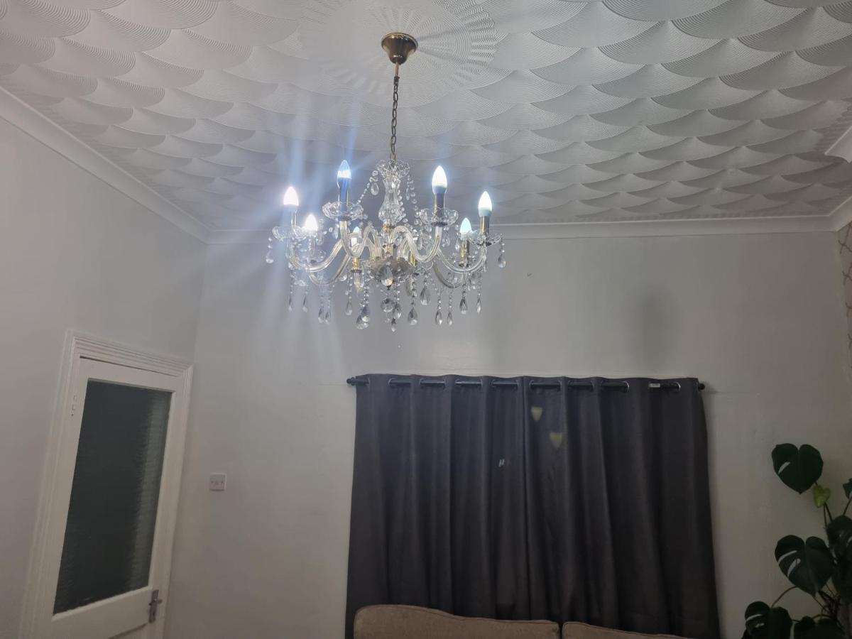 Private Double Room In 卡迪夫 外观 照片