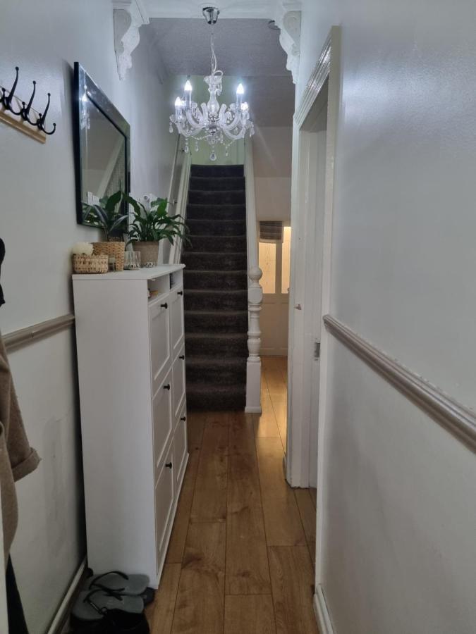 Private Double Room In 卡迪夫 外观 照片