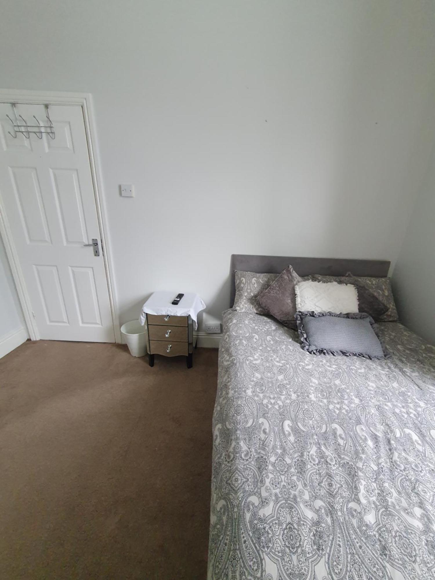 Private Double Room In 卡迪夫 外观 照片