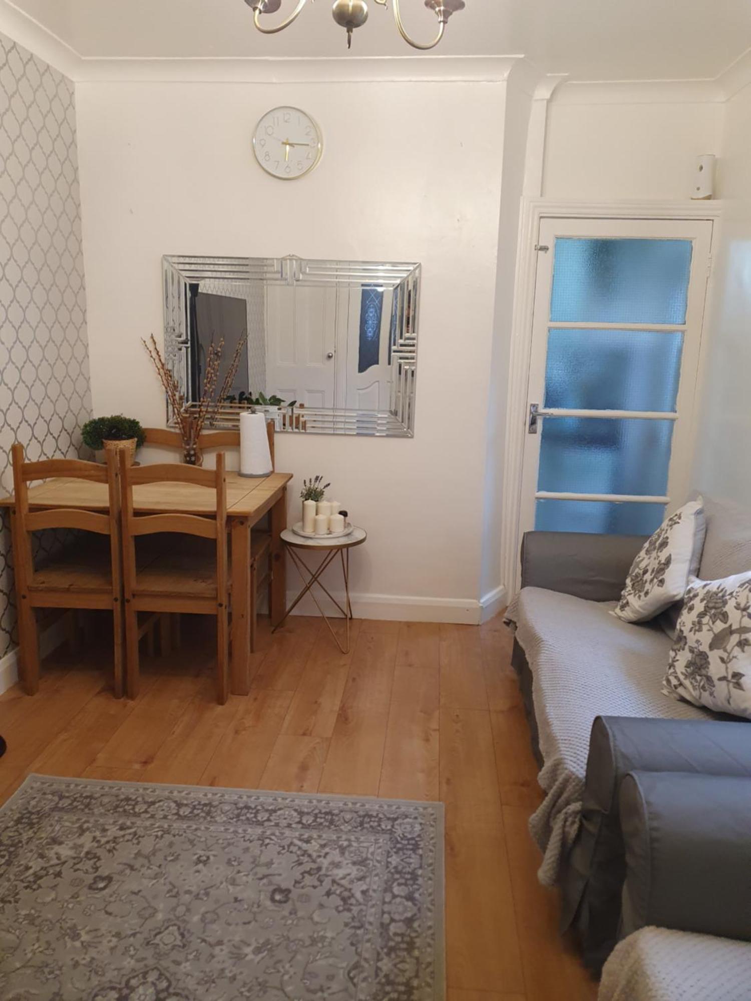 Private Double Room In 卡迪夫 外观 照片
